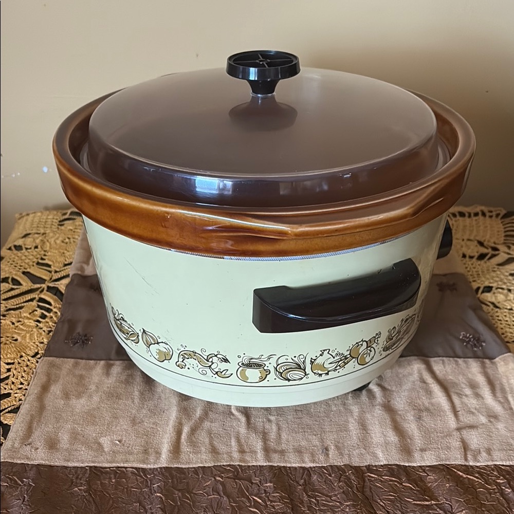Rival Vintage Crock-Pot Removable Server - Brown and Cream 5 quart - Picture 5 of 7